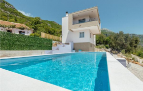 Beautiful home in Herceg Novi with Outdoor swimming pool, WiFi and 2 Bedrooms